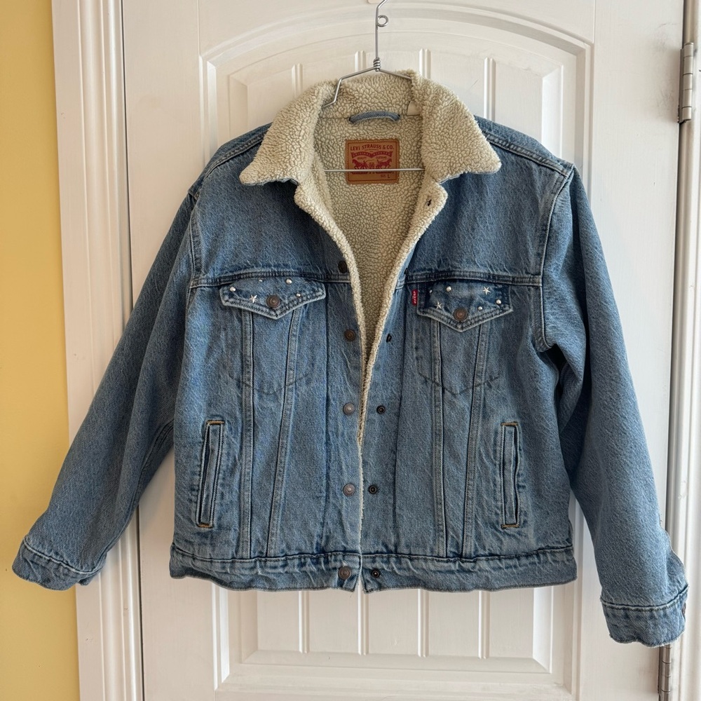 Levi’s trucker Sherpa Jacket